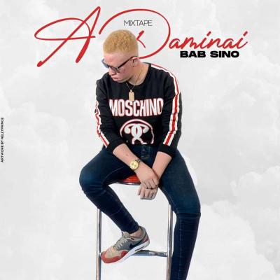 Bab  Sino Album: A Daminai La toute première mixtape de Bab Sino le rapeur du kénédougou, Sikasso!
Composée de 10 titres, la mixtape est un mélange de plusieurs styles de musiques: Rap, RNB, Afrotrap... 